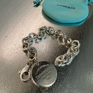 Authentic Return to Tiffany & Co. Round Tag Bracelet Charm 925 Sterling Silver